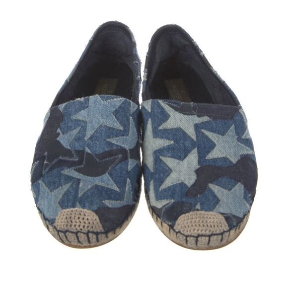 Valentino Garavani Women's Blue Star Pattern Slip-On Shoes Size 8 - Picture 1 of 7